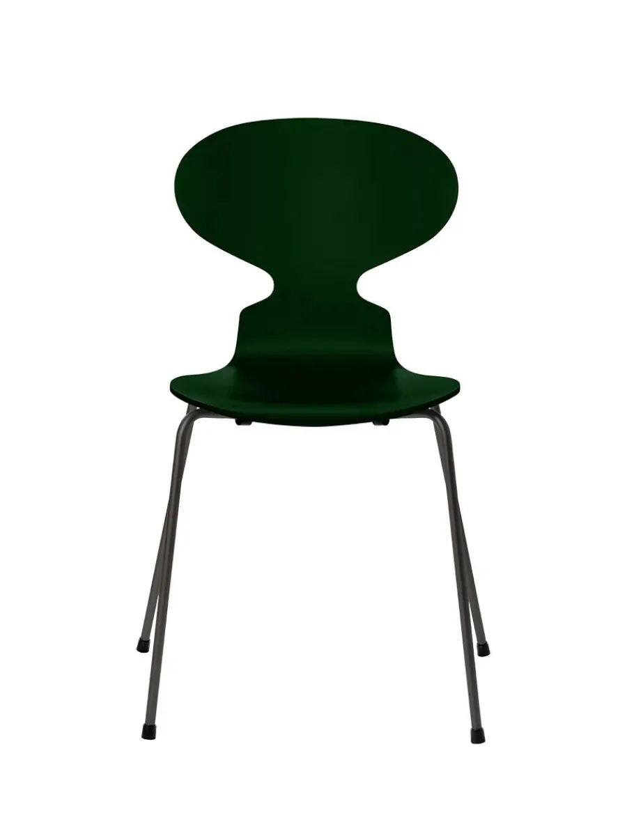 3101 Myren Stol lakeret af Arne Jacobsen<Fritz Hansen Online