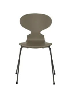 3101 Myren Stol lakeret af Arne Jacobsen<Fritz Hansen Online