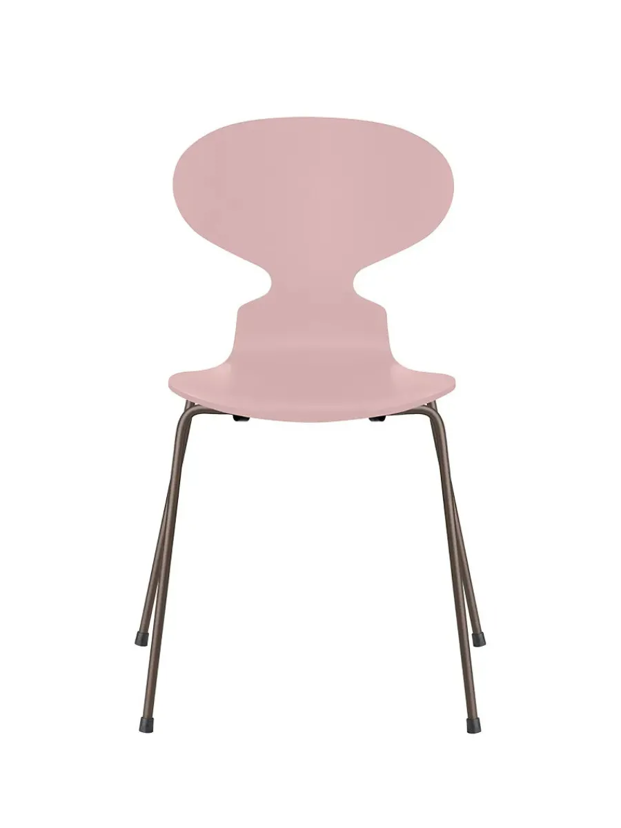 3101 Myren Stol lakeret af Arne Jacobsen<Fritz Hansen Online