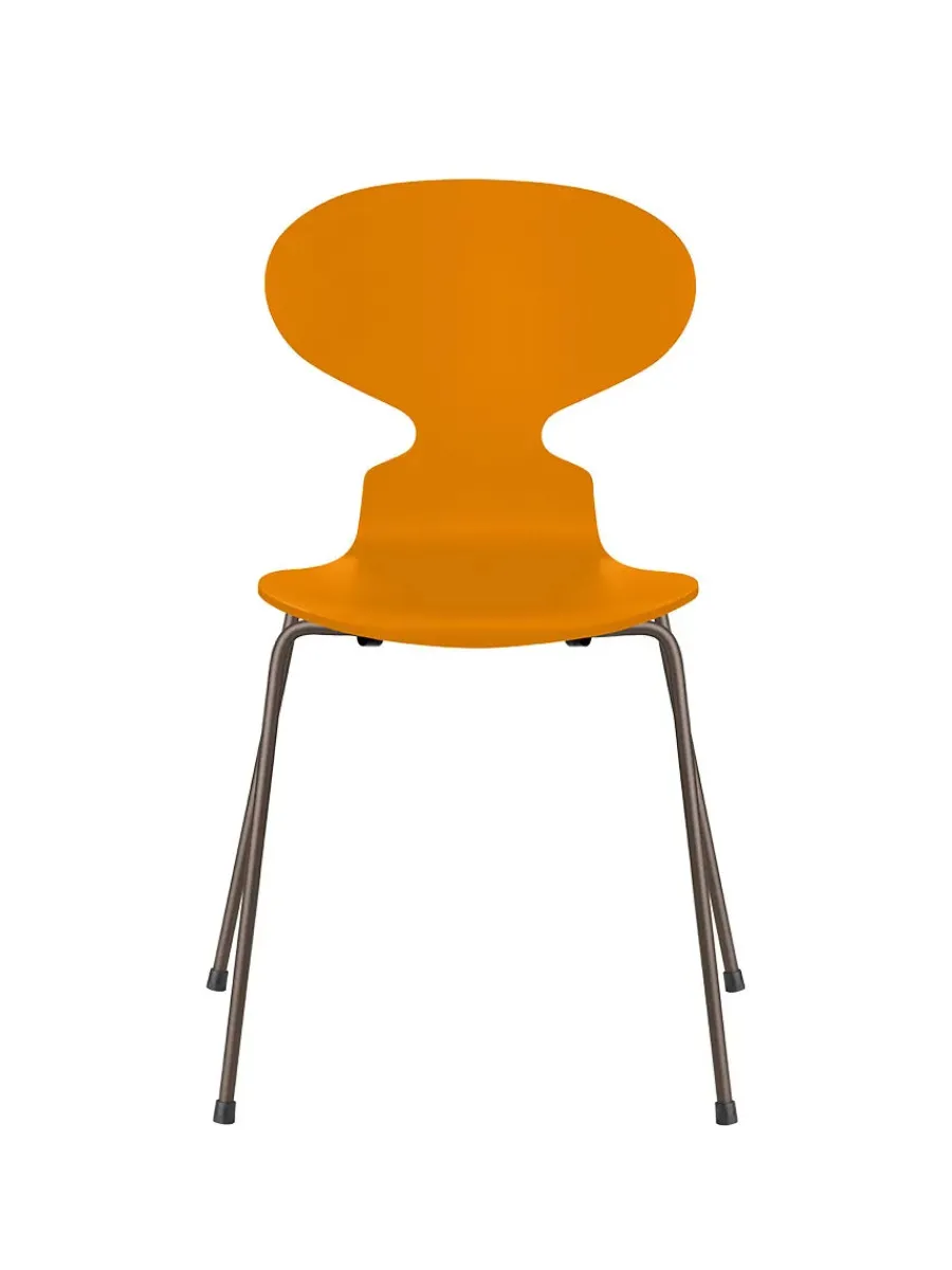3101 Myren Stol lakeret af Arne Jacobsen<Fritz Hansen Online