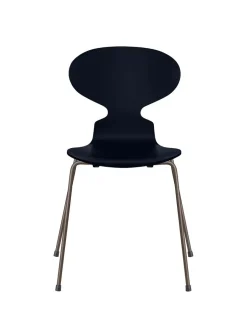 3101 Myren Stol lakeret af Arne Jacobsen<Fritz Hansen Online