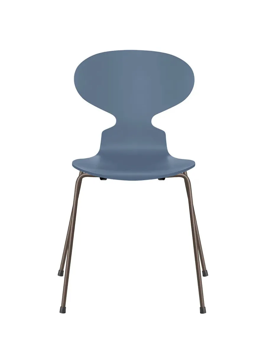 3101 Myren Stol lakeret af Arne Jacobsen<Fritz Hansen Online