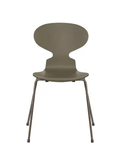 3101 Myren Stol lakeret af Arne Jacobsen<Fritz Hansen Online