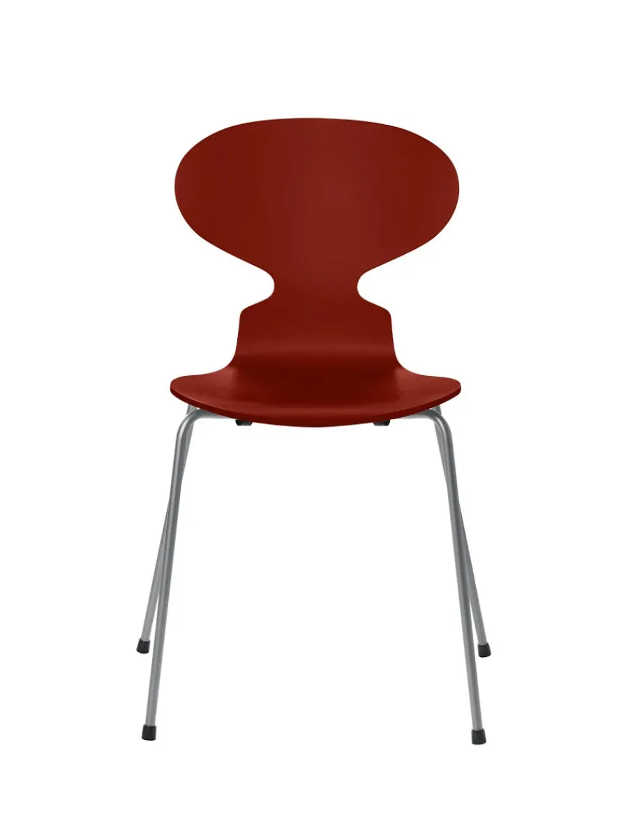 3101 Myren Stol lakeret af Arne Jacobsen<Fritz Hansen Online