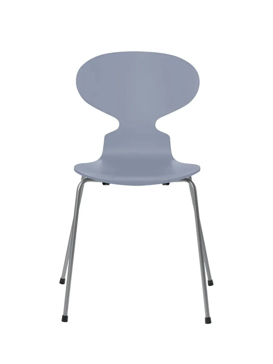 3101 Myren Stol lakeret af Arne Jacobsen<Fritz Hansen Online