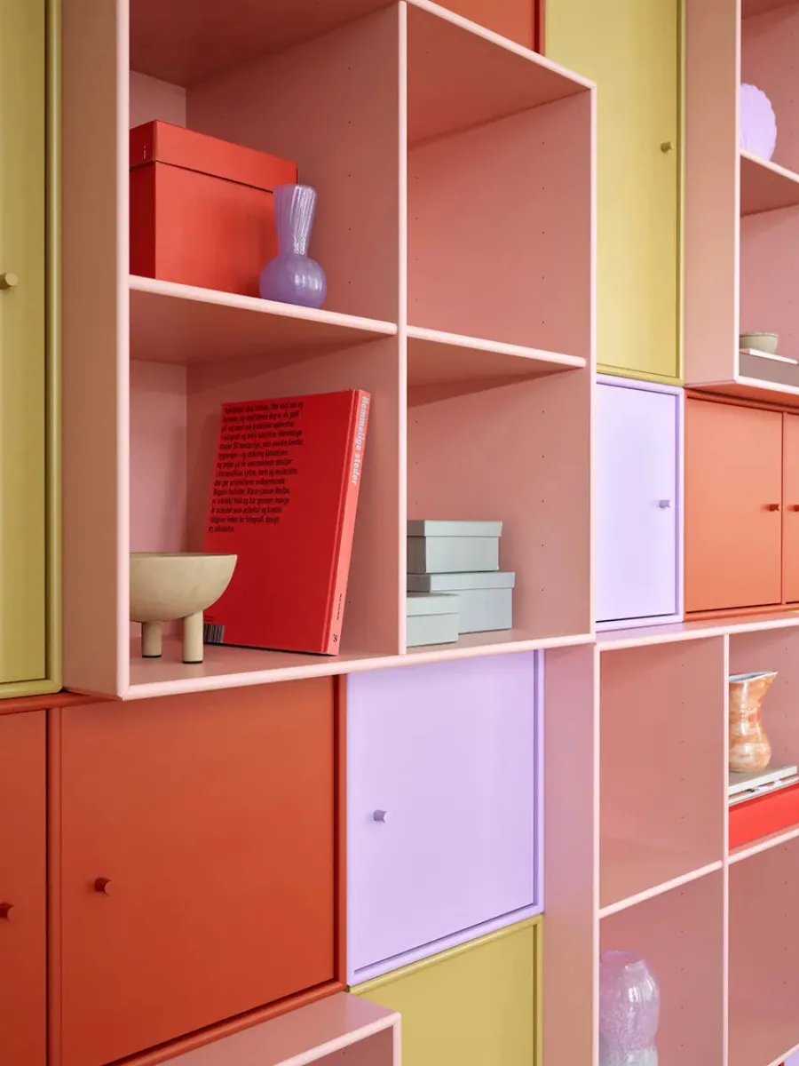 1112 reol inkl. hjul fra<Montana Best