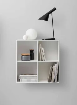 1112 reol inkl. ophæng fra<Montana Best