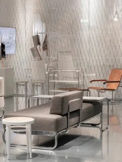 214 RH Skammel, sort fra<Thonet Online