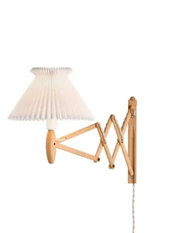 224-6 Sax Væglampe Jubilæumsudgave, light oak fra<Le Klint New