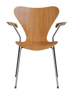 3207 Serie 7 Armstol af Arne Jacobsen<Fritz Hansen Discount