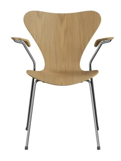 3207 Serie 7 Armstol af Arne Jacobsen<Fritz Hansen Discount