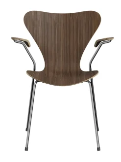 3207 Serie 7 Armstol af Arne Jacobsen<Fritz Hansen Discount