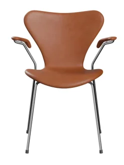 3207 Serie 7 Armstol af Arne Jacobsen<Fritz Hansen Discount