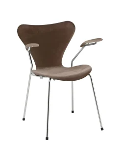 3207 Serie 7 Armstol af Arne Jacobsen<Fritz Hansen Discount