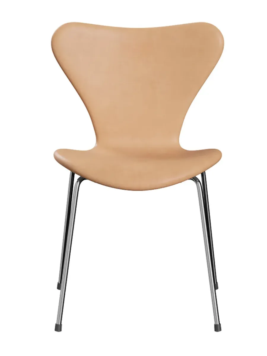 3107 Serie 7, fuldpolstret af Arne Jacobsen<Fritz Hansen New