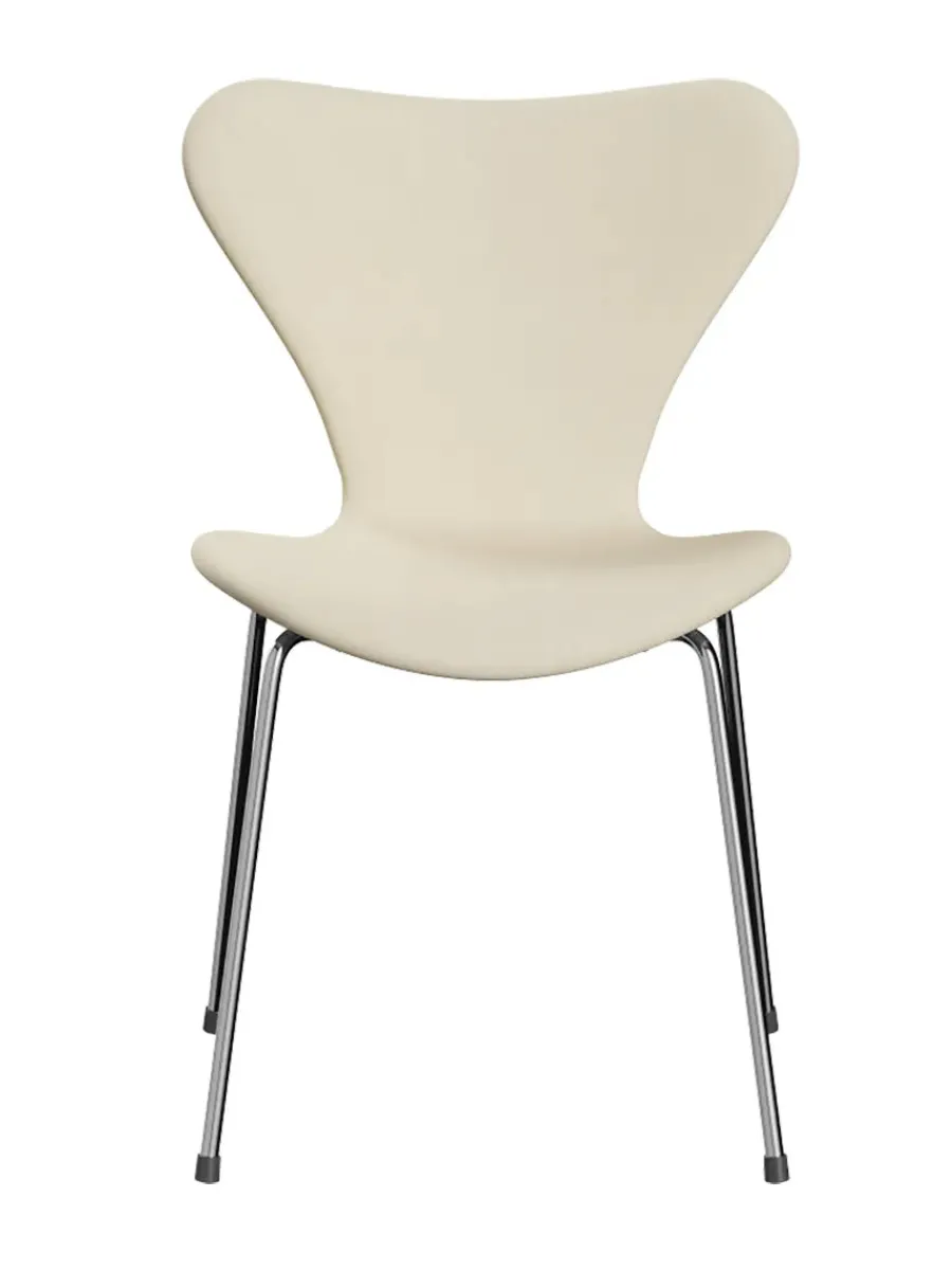 3107 Serie 7, fuldpolstret af Arne Jacobsen<Fritz Hansen New