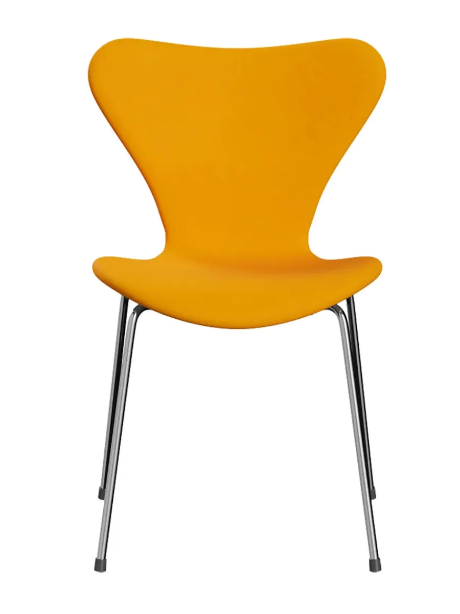 3107 Serie 7, fuldpolstret af Arne Jacobsen<Fritz Hansen New