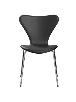 3107 Serie 7 Stol, forsidepolstret af Arne Jacobsen<Fritz Hansen