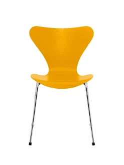 3107 Serie 7 stol i farvet ask af Arne Jacobsen<Fritz Hansen Sale