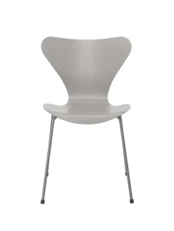 3107 Serie 7 stol i farvet ask af Arne Jacobsen<Fritz Hansen Sale