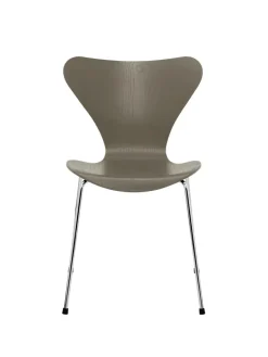 3107 Serie 7 stol i farvet ask af Arne Jacobsen<Fritz Hansen Sale
