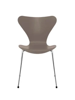 3107 Serie 7 stol i farvet ask af Arne Jacobsen<Fritz Hansen Sale