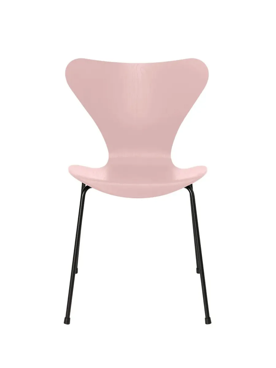 3107 Serie 7 stol i farvet ask af Arne Jacobsen<Fritz Hansen Sale
