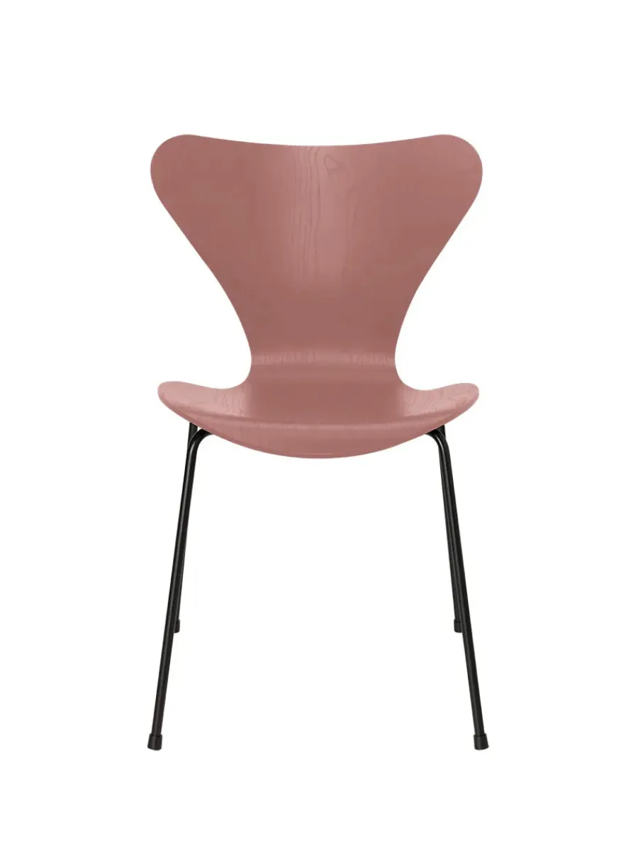 3107 Serie 7 stol i farvet ask af Arne Jacobsen<Fritz Hansen Sale