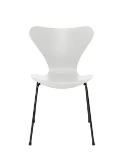 3107 Serie 7 stol i farvet ask af Arne Jacobsen<Fritz Hansen Sale
