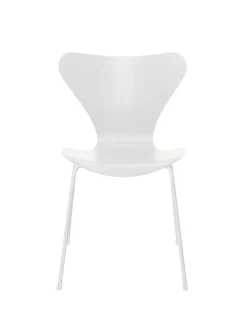 3107 Serie 7 stol i farvet ask af Arne Jacobsen<Fritz Hansen Sale