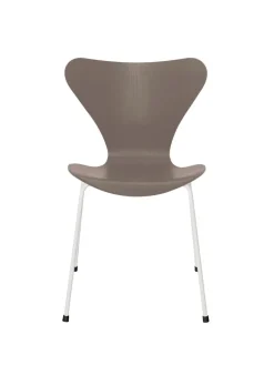 3107 Serie 7 stol i farvet ask af Arne Jacobsen<Fritz Hansen Sale