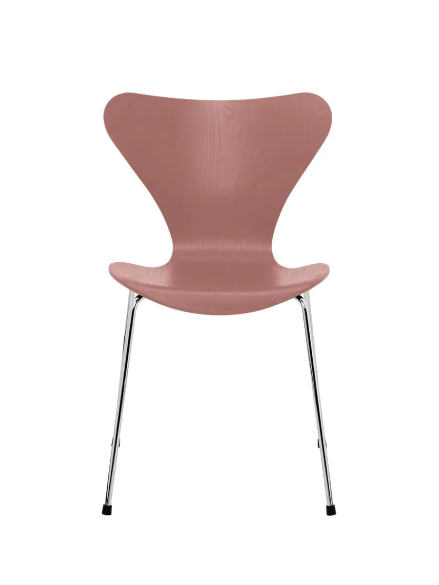 3107 Serie 7 stol i farvet ask af Arne Jacobsen<Fritz Hansen Sale