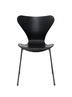 3107 Serie 7 stol i farvet ask af Arne Jacobsen<Fritz Hansen Sale
