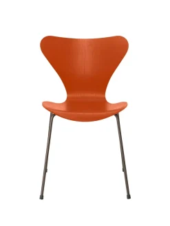 3107 Serie 7 stol i farvet ask af Arne Jacobsen<Fritz Hansen Sale