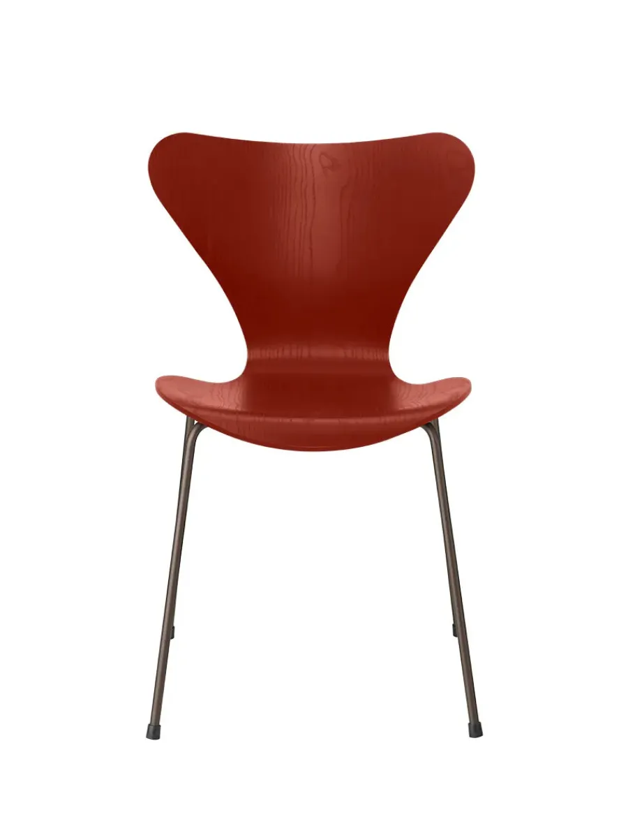 3107 Serie 7 stol i farvet ask af Arne Jacobsen<Fritz Hansen Sale