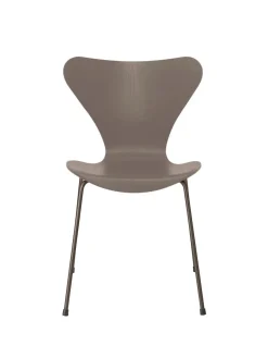 3107 Serie 7 stol i farvet ask af Arne Jacobsen<Fritz Hansen Sale