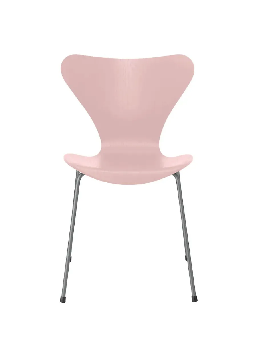 3107 Serie 7 stol i farvet ask af Arne Jacobsen<Fritz Hansen Sale
