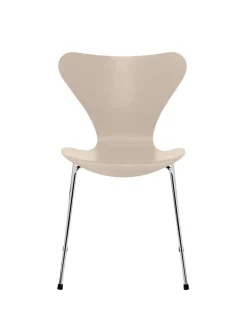 3107 Serie 7 stol i farvet ask af Arne Jacobsen<Fritz Hansen Sale