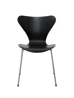 3107 Serie 7 stol i farvet ask af Arne Jacobsen<Fritz Hansen Sale