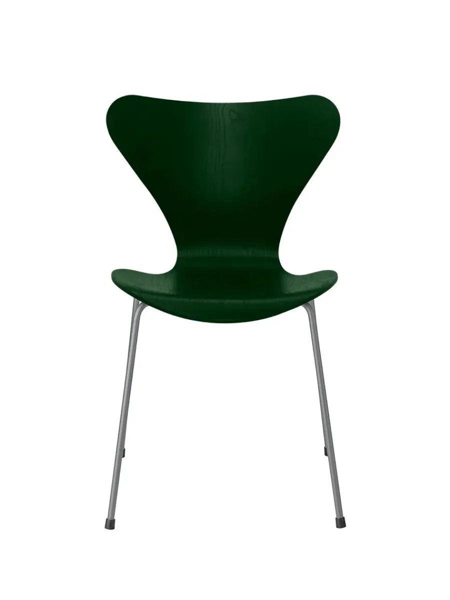 3107 Serie 7 stol i farvet ask af Arne Jacobsen<Fritz Hansen Sale