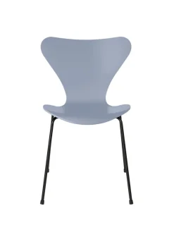 3107 Serie 7 stol lakeret af Arne Jacobsen<Fritz Hansen Online