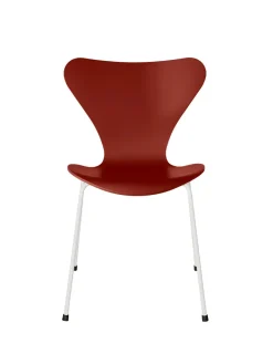 3107 Serie 7 stol lakeret af Arne Jacobsen<Fritz Hansen Online
