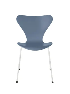 3107 Serie 7 stol lakeret af Arne Jacobsen<Fritz Hansen Online