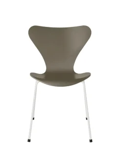 3107 Serie 7 stol lakeret af Arne Jacobsen<Fritz Hansen Online