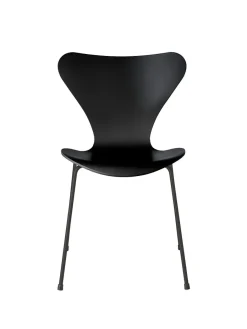 3107 Serie 7 stol lakeret af Arne Jacobsen<Fritz Hansen Online