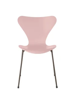 3107 Serie 7 stol lakeret af Arne Jacobsen<Fritz Hansen Online