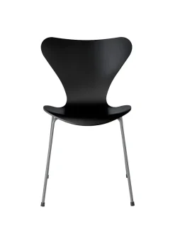 3107 Serie 7 stol lakeret af Arne Jacobsen<Fritz Hansen Online