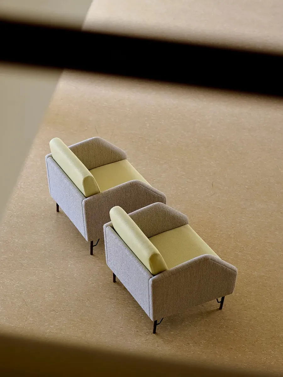 77 Stol, eg olie af Finn Juhl<House of Finn Juhl Outlet