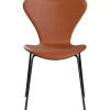 3107 stol, fuldpolstret Essential læder valnød/sort stel af Arne Jacobsen<Fritz Hansen