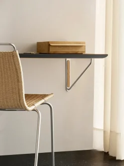 AB019 Wall Desk fra<Carl Hansen & Søn Hot